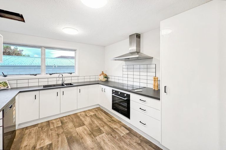 Photo of property in 18 Shetland Street, Woolston, Christchurch, 8062