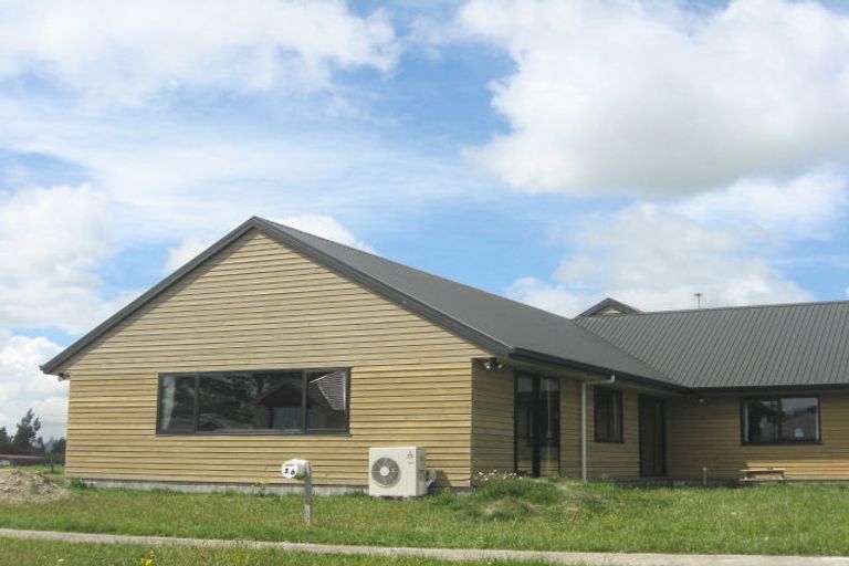 Photo of property in 26 Kowhai Street, Oxford, 7430