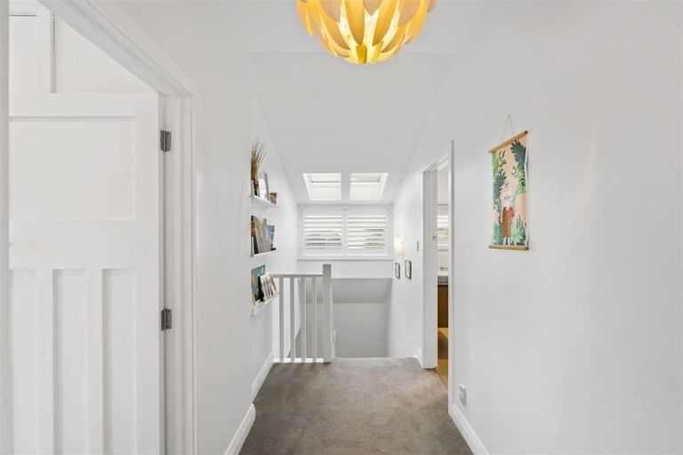 Photo of property in 136 Mellons Bay Road, Mellons Bay, Auckland, 2014