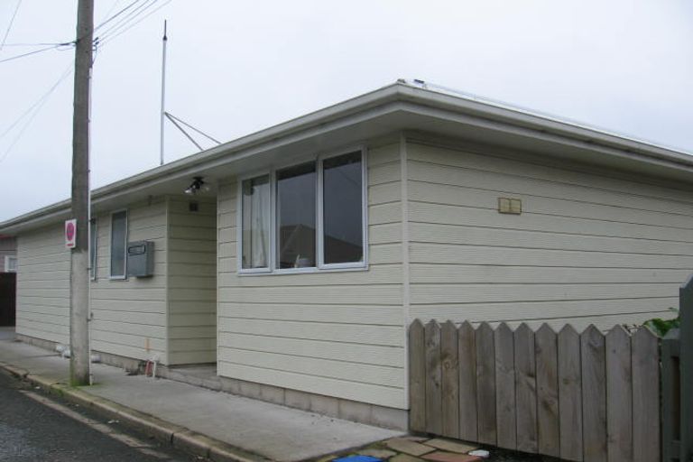 Photo of property in 4 Rowland Avenue, South Dunedin, Dunedin, 9012