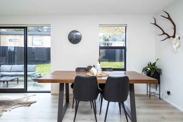 Photo of property in 7 Patton Place, Arrowtown, 9302