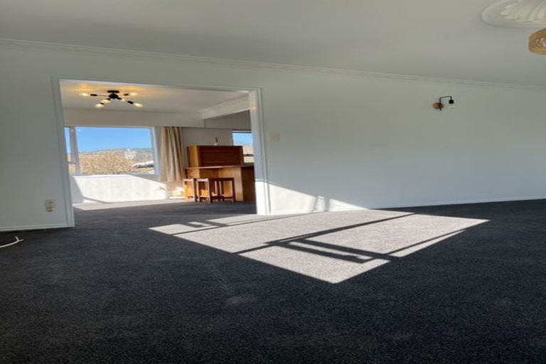 Photo of property in 54 Wairau Road, Oakura, 4314