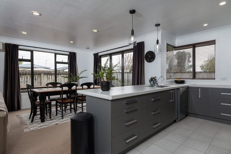 Photo of property in 247 Raeburne Street, Te Awamutu, 3800