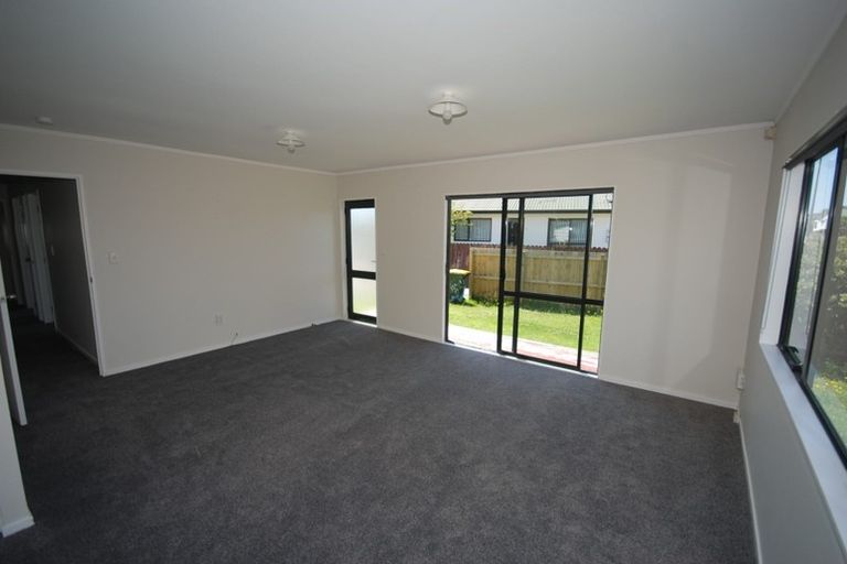 Photo of property in 32a Barneys Farm Road, Clendon Park, Auckland, 2103