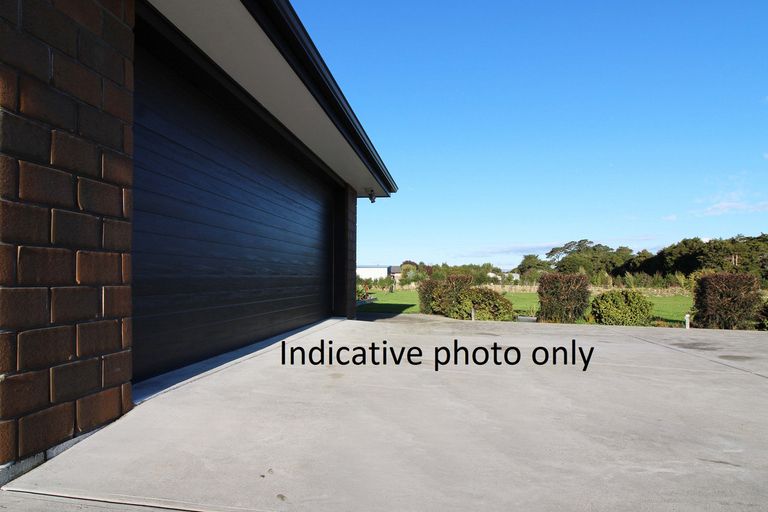 Photo of property in 10 Miles Lane, Carterton, 5713