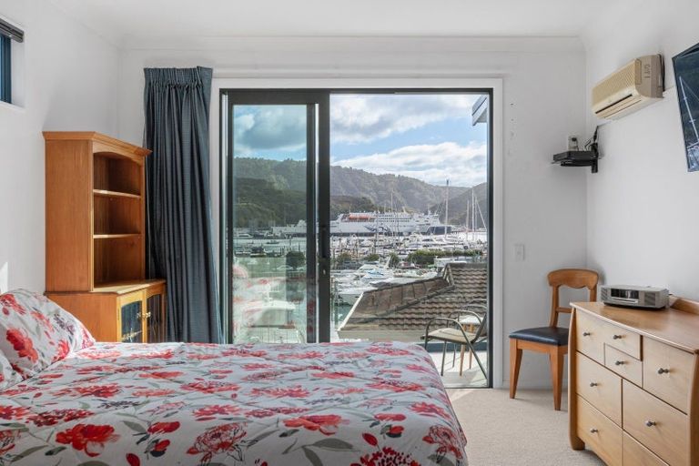 Photo of property in 41a Waikawa Road, Picton, 7220