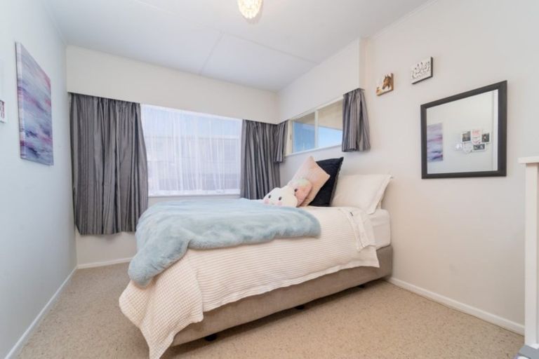 Photo of property in 12 Fairbrother Street, Carterton, 5713