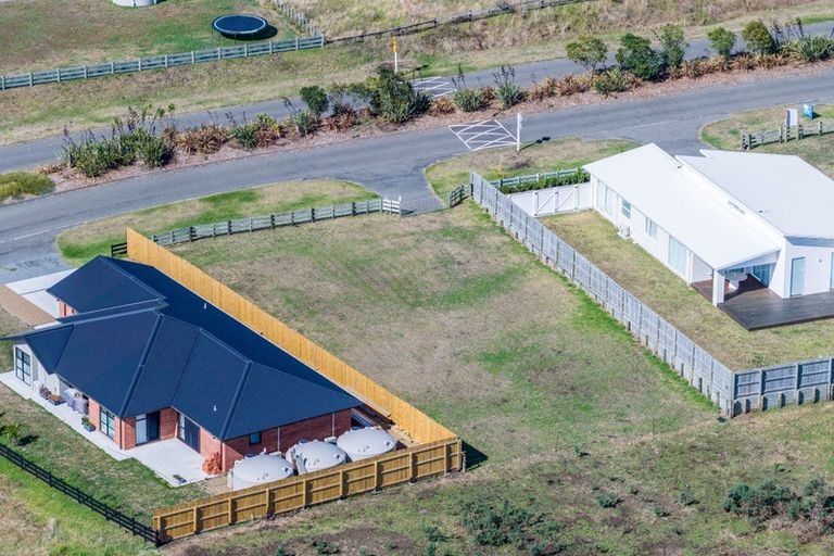 Photo of property in 19 Waitarere Rise Avenue, Waitarere Beach, Levin, 5510