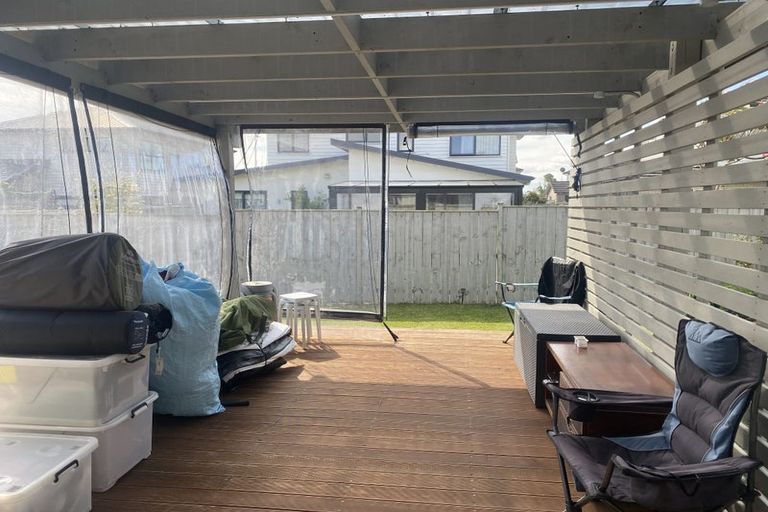 Photo of property in 21 Pepene Avenue, Takanini, 2112