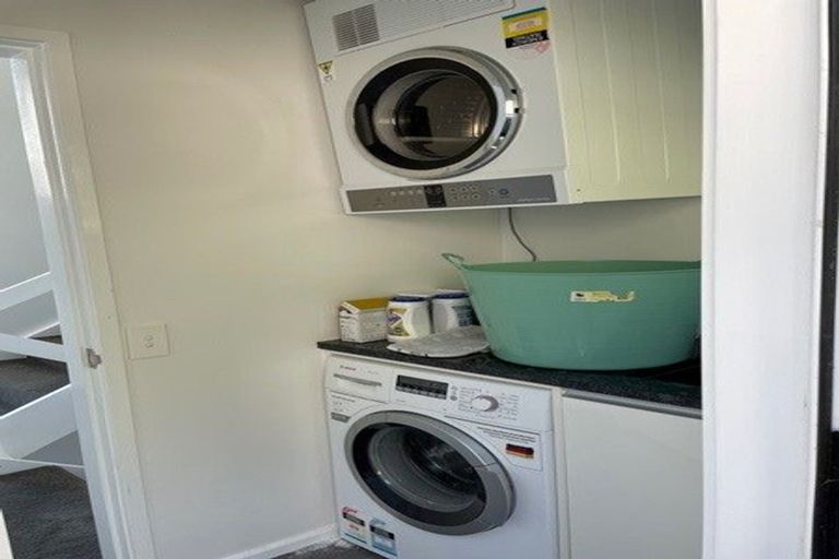 Photo of property in 2/7 Dransfield Street, Vogeltown, Wellington, 6021