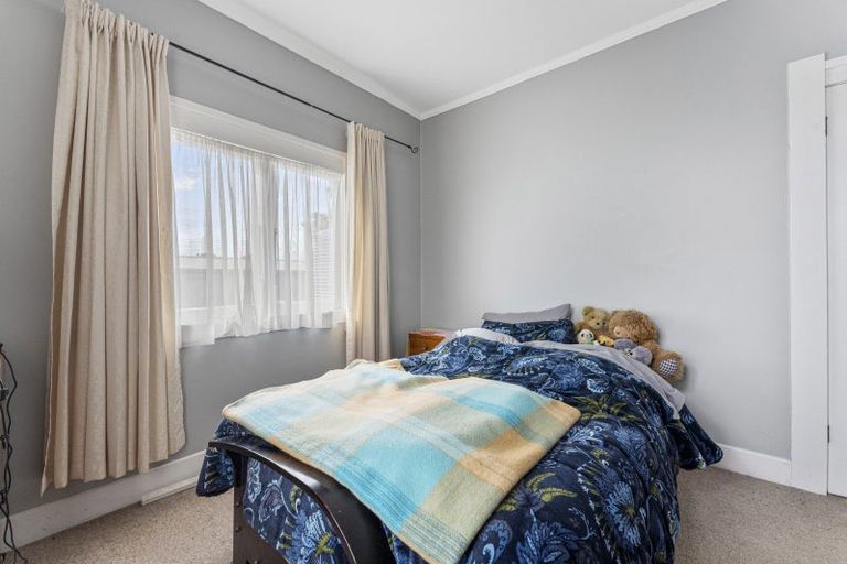 Photo of property in 28 Kawatiri Avenue, Gonville, Whanganui, 4501