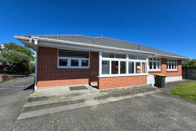 Photo of property in 8 Clark Street, Levin, 5510