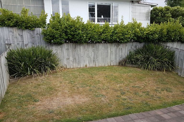 Photo of property in 2/9 View Road, Papakura, 2110