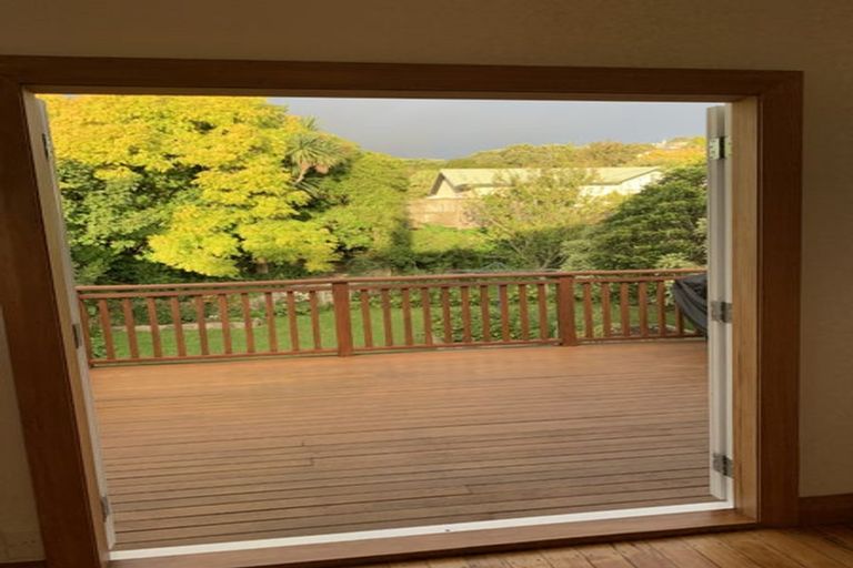 Photo of property in 9 Burrows Avenue, Karori, Wellington, 6012