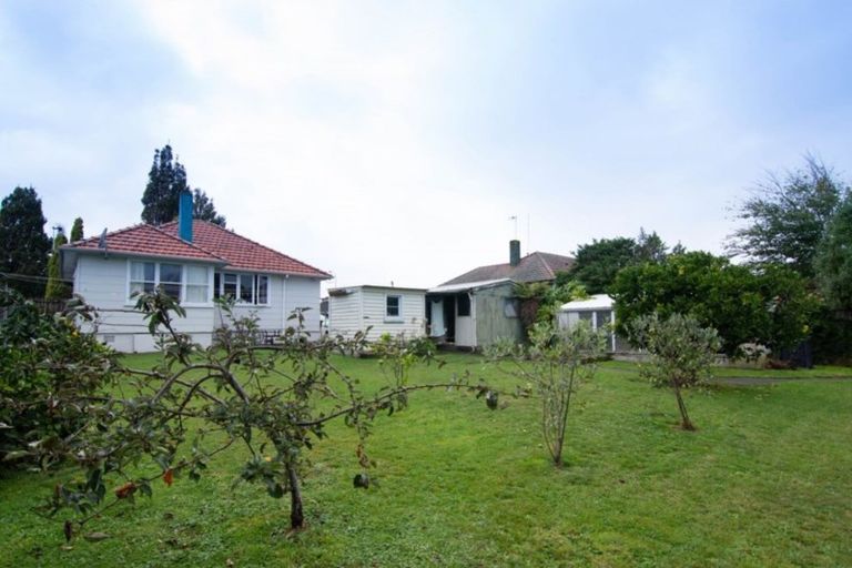 Photo of property in 10 Belfast Place, Roslyn, Palmerston North, 4414