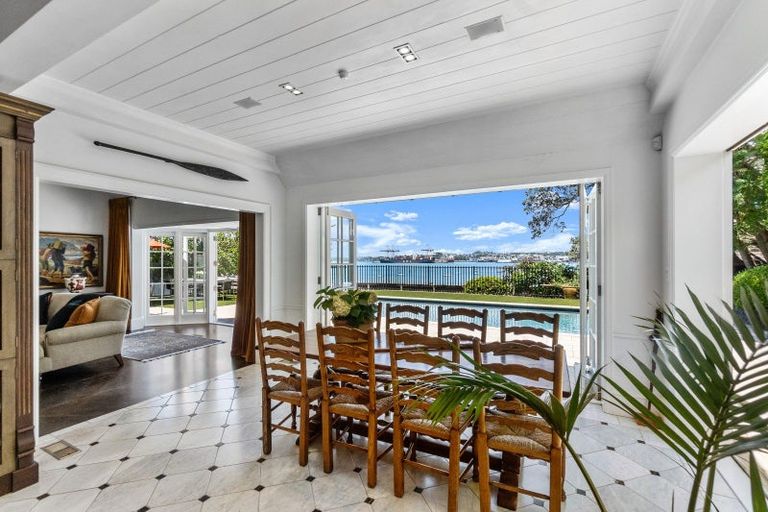 Photo of property in 11 Stanley Point Road, Stanley Point, Auckland, 0624