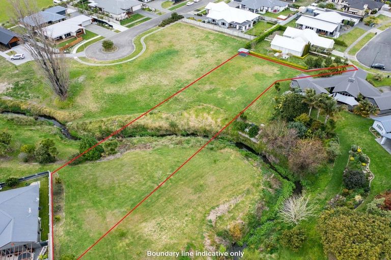 Photo of property in 17 Charteris Rise, Riverdale, Gisborne, 4010
