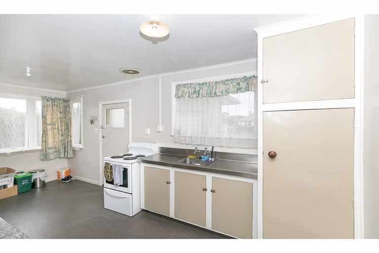 Photo of property in 4 Mcpherson Place, Fairfield, Hamilton, 3214