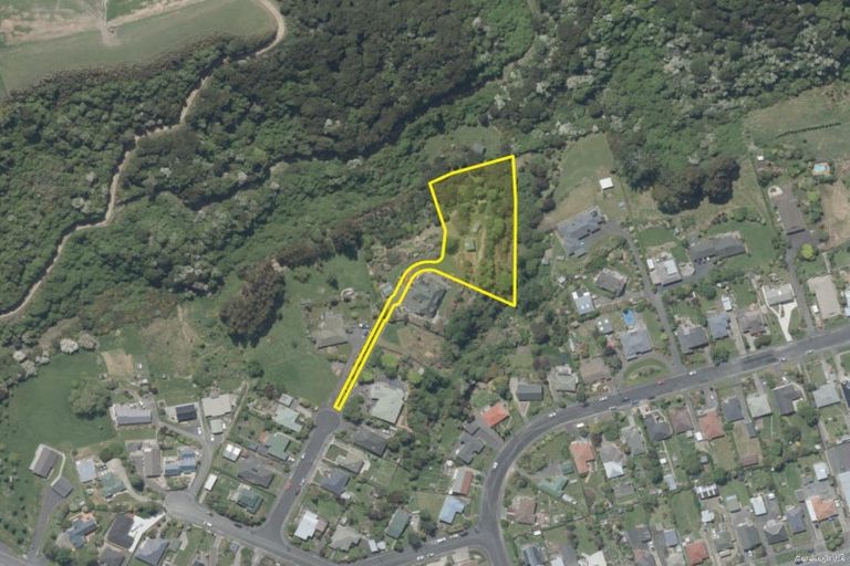 Photo of property in 18 Freyberg Road, Fairfield, Dunedin, 9018