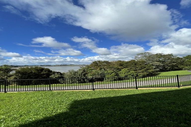 Photo of property in 46 Sunningdale Street, Wattle Downs, Auckland, 2103