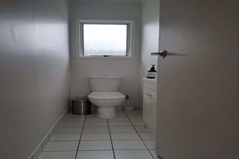 Photo of property in 1/84 Stredwick Drive, Torbay, Auckland, 0630