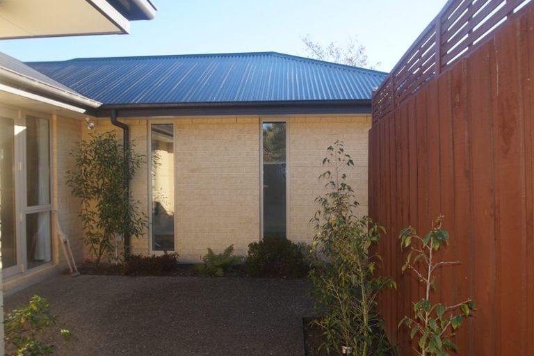 Photo of property in 103 Windermere Road, Papanui, Christchurch, 8053