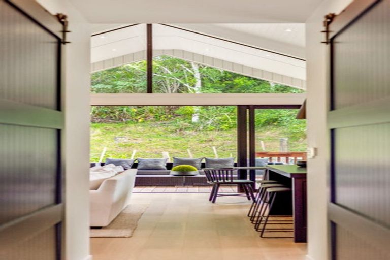 Photo of property in 8 Collings Drive, Lucas Heights, Albany, 0793