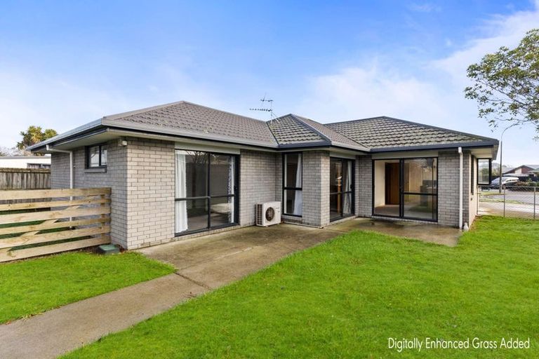 Photo of property in 31 Seascape Gardens, Bromley, Christchurch, 8062