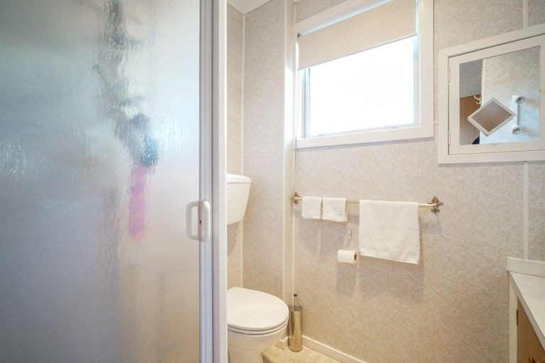 Photo of property in 2/17 Molesworth Place, Somerfield, Christchurch, 8024