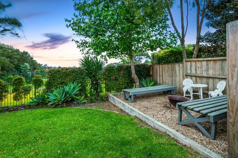 Photo of property in 15 Cinnabar Place, Westgate, Auckland, 0614