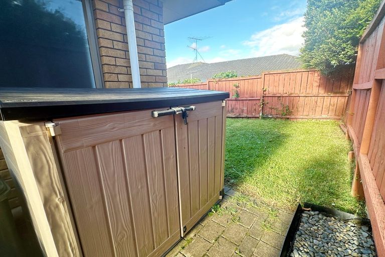 Photo of property in 12 Craigavon Drive, East Tamaki, Auckland, 2013