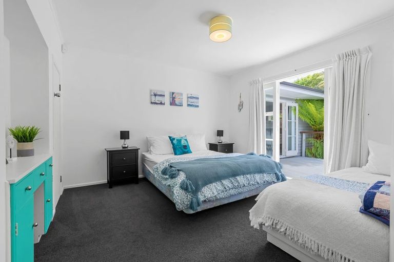 Photo of property in 2 Alberta Street, Acacia Bay, Taupo, 3330