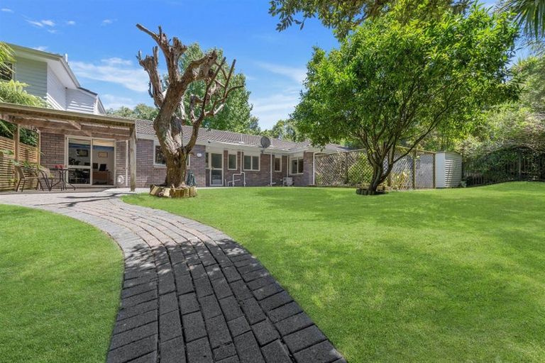 Photo of property in 38 Polo Prince Drive, Totara Park, Manurewa, 2576