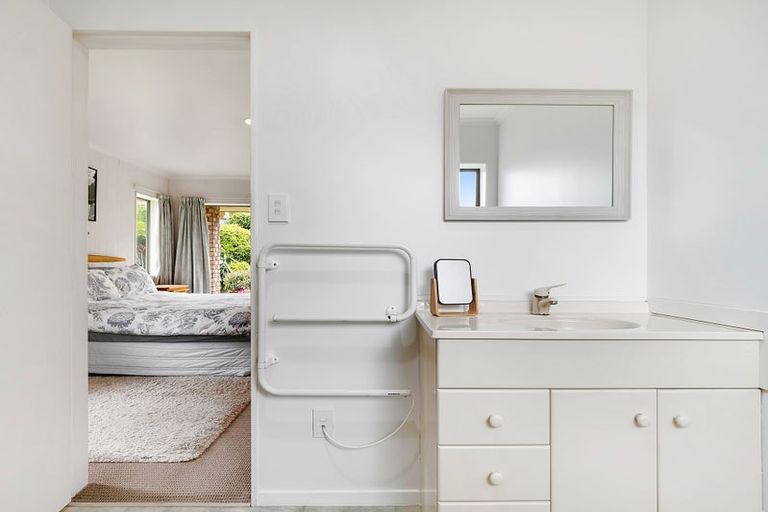 Photo of property in 51 Basley Road, Owhata, Rotorua, 3010