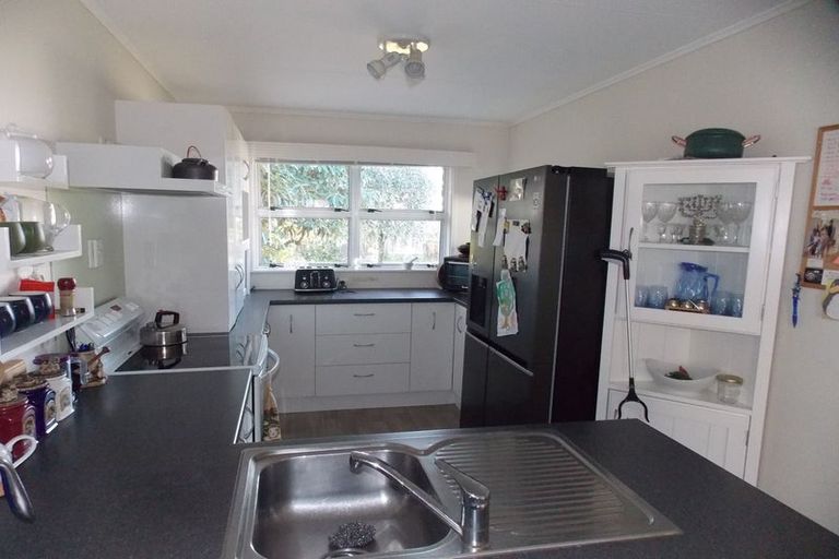 Photo of property in 45 Sutherland Crescent, Westbrook, Palmerston North, 4412