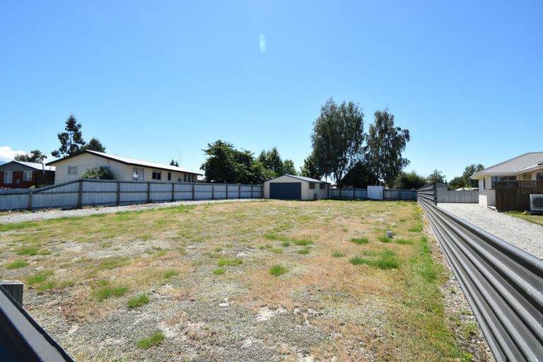 Photo of property in 11 Fraser Crescent, Twizel, 7901
