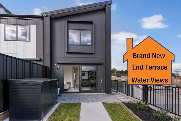 Photo of property in 8/4 Limestone Drive, Hobsonville, Auckland, 0616