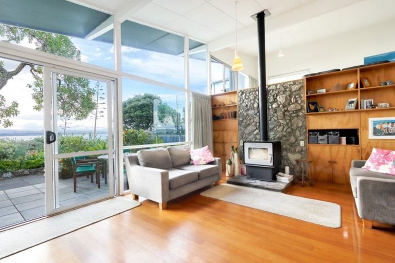 Photo of property in 3 Whakarire Avenue, Westshore, Napier, 4110