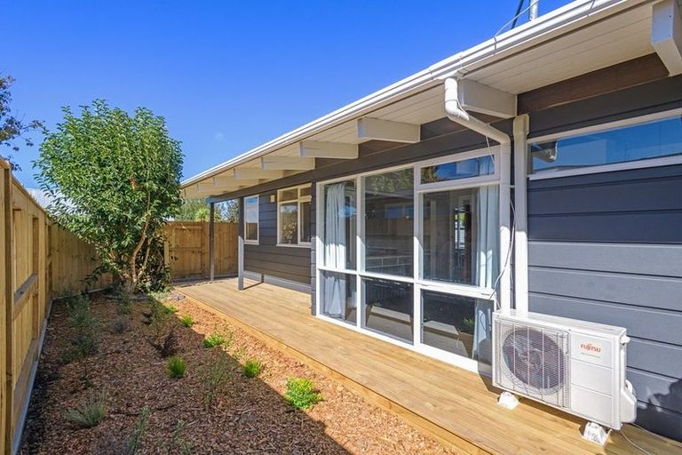 Photo of property in 4 Viscount Place, West End, Palmerston North, 4412