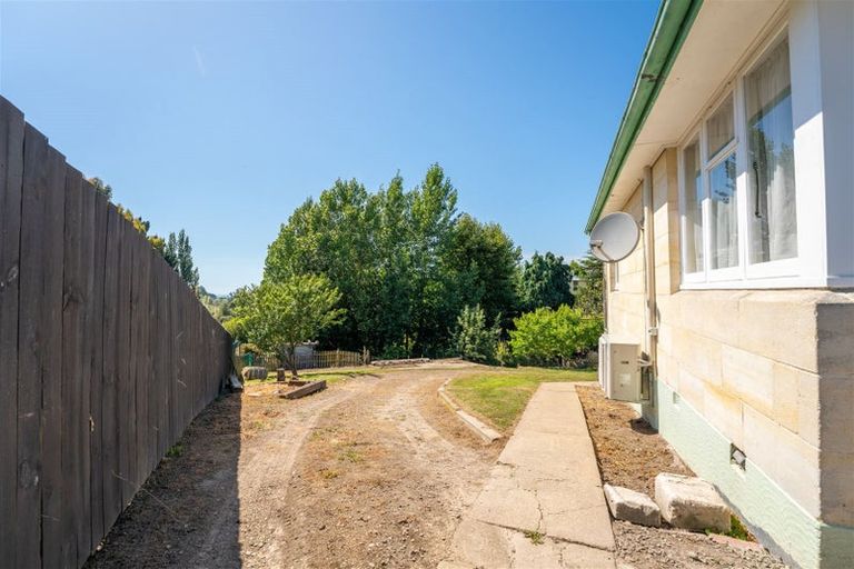 Photo of property in 17 Blyth Street, Holmes Hill, Oamaru, 9401