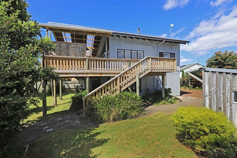 Photo of property in 66 Gillies Crescent, Waimarama, Havelock North, 4294