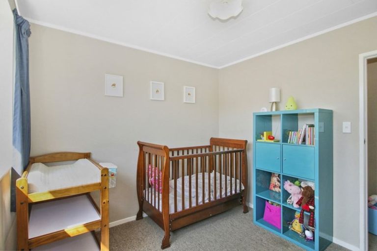 Photo of property in 1 Newlyn Place, Welbourn, New Plymouth, 4312