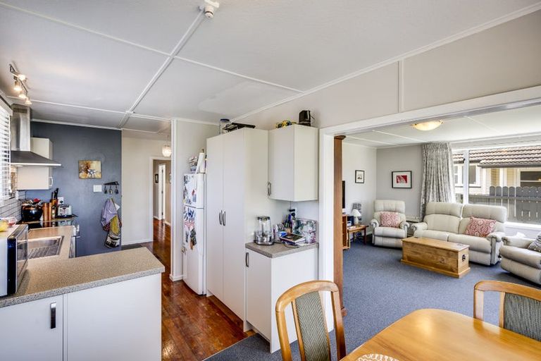 Photo of property in 68 Barton Avenue, Marewa, Napier, 4110