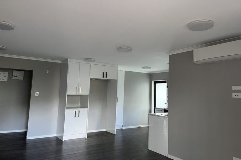 Photo of property in 5 Korihi Drive, Swanson, Auckland, 0614