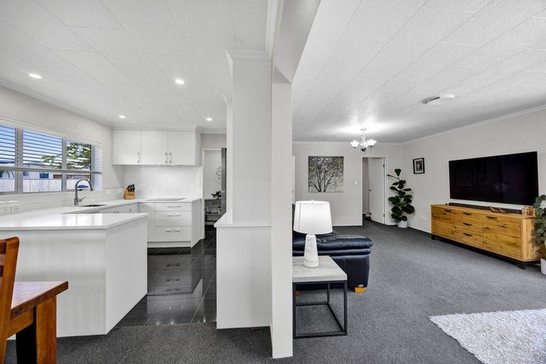 Photo of property in 33 Tawa Street, Hawera, 4610