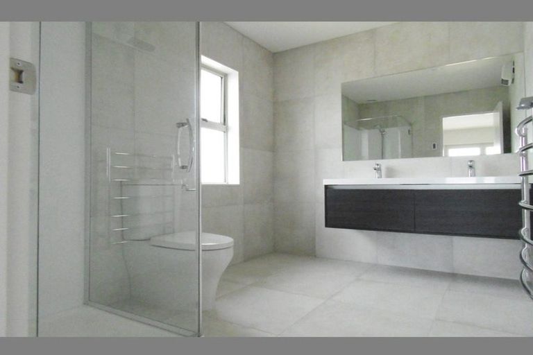 Photo of property in 24 Kaimanawa Road, Karaka, Papakura, 2113