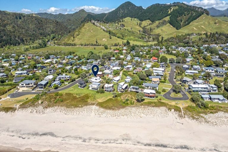 Photo of property in 15 Moray Place, Whiritoa, Whangamata, 3691