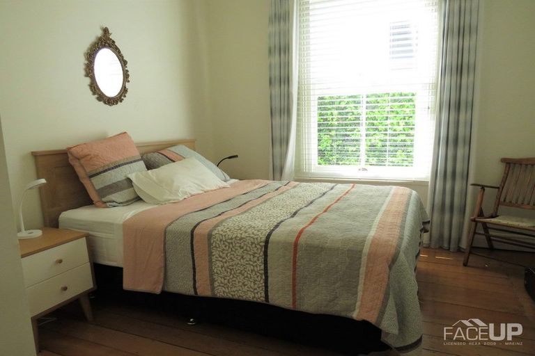 Photo of property in 8 Burgess Road, Devonport, Auckland, 0624