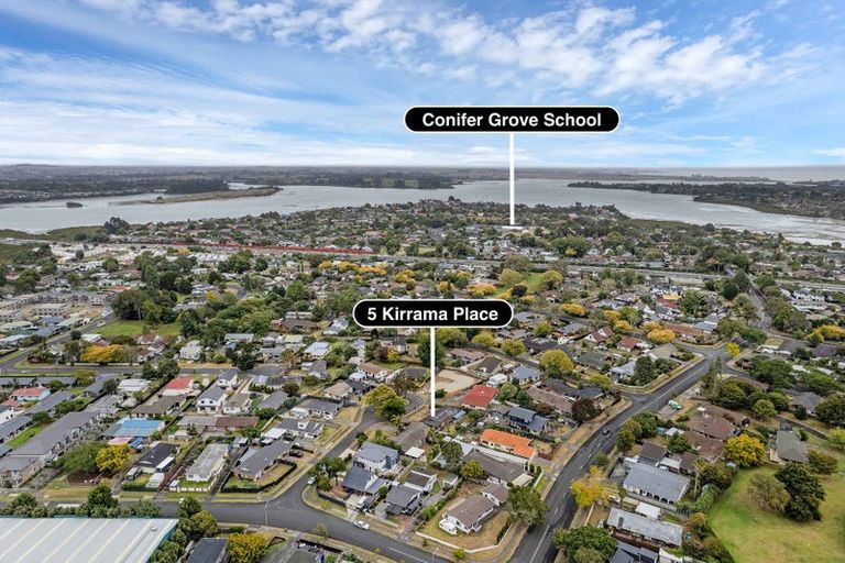 Photo of property in 5 Kirrama Place, Conifer Grove, Takanini, 2112