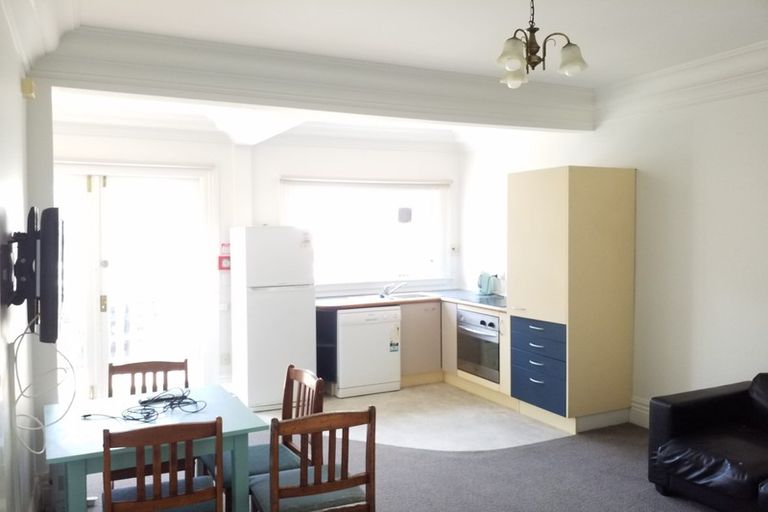 Photo of property in 4/205 The Terrace, Wellington Central, Wellington, 6011
